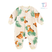 Kombinezon zapinany na zatrzaski z nadrukiem Tiger In The Jungle