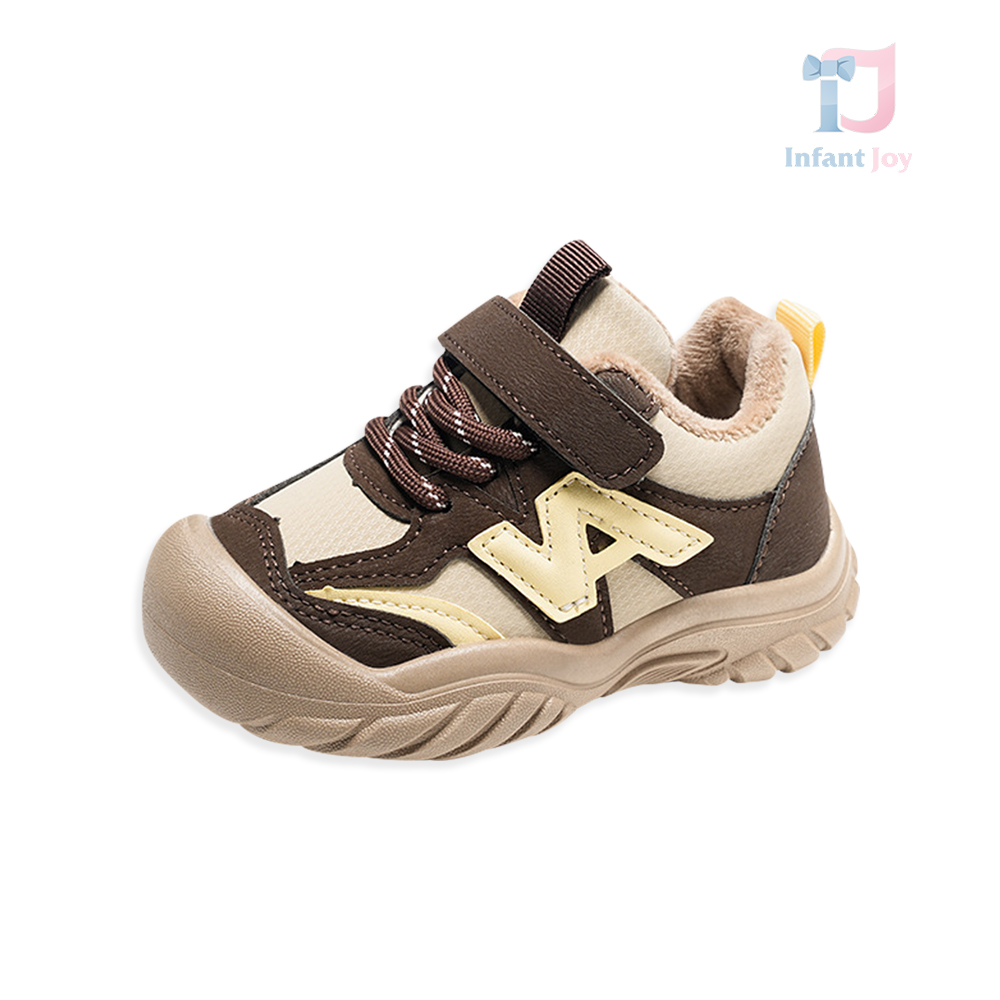 Buty sportowe z puszystą wyściółką, wzmocnionym noskiem, sznurowadłami i zapięciem na rzep FrostNova